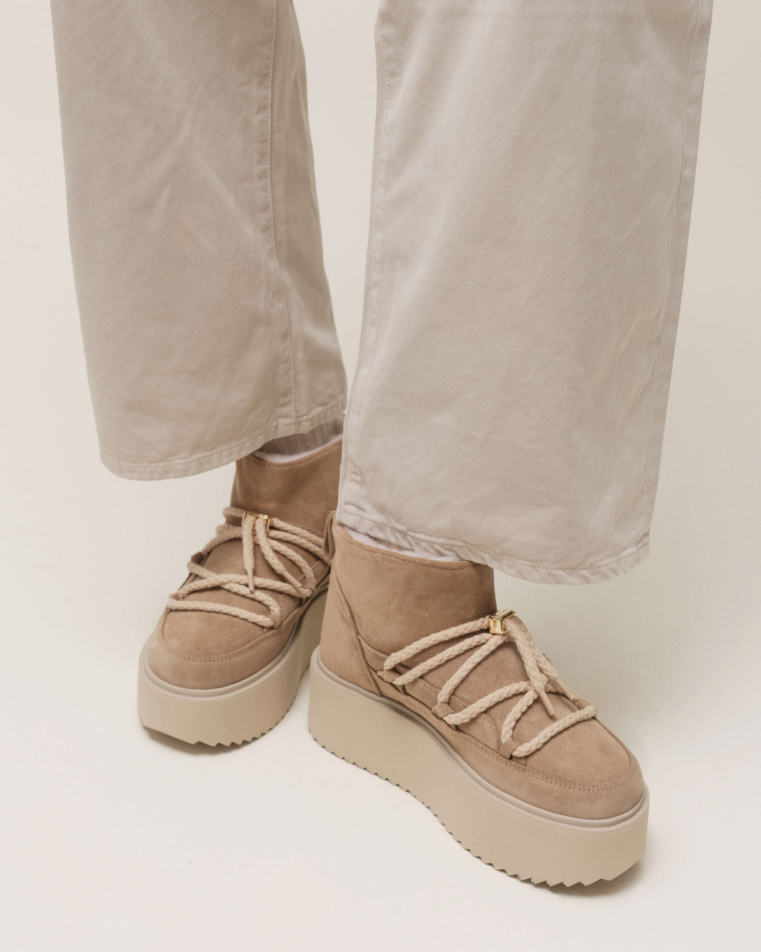 Classic Low Platform - Image 26