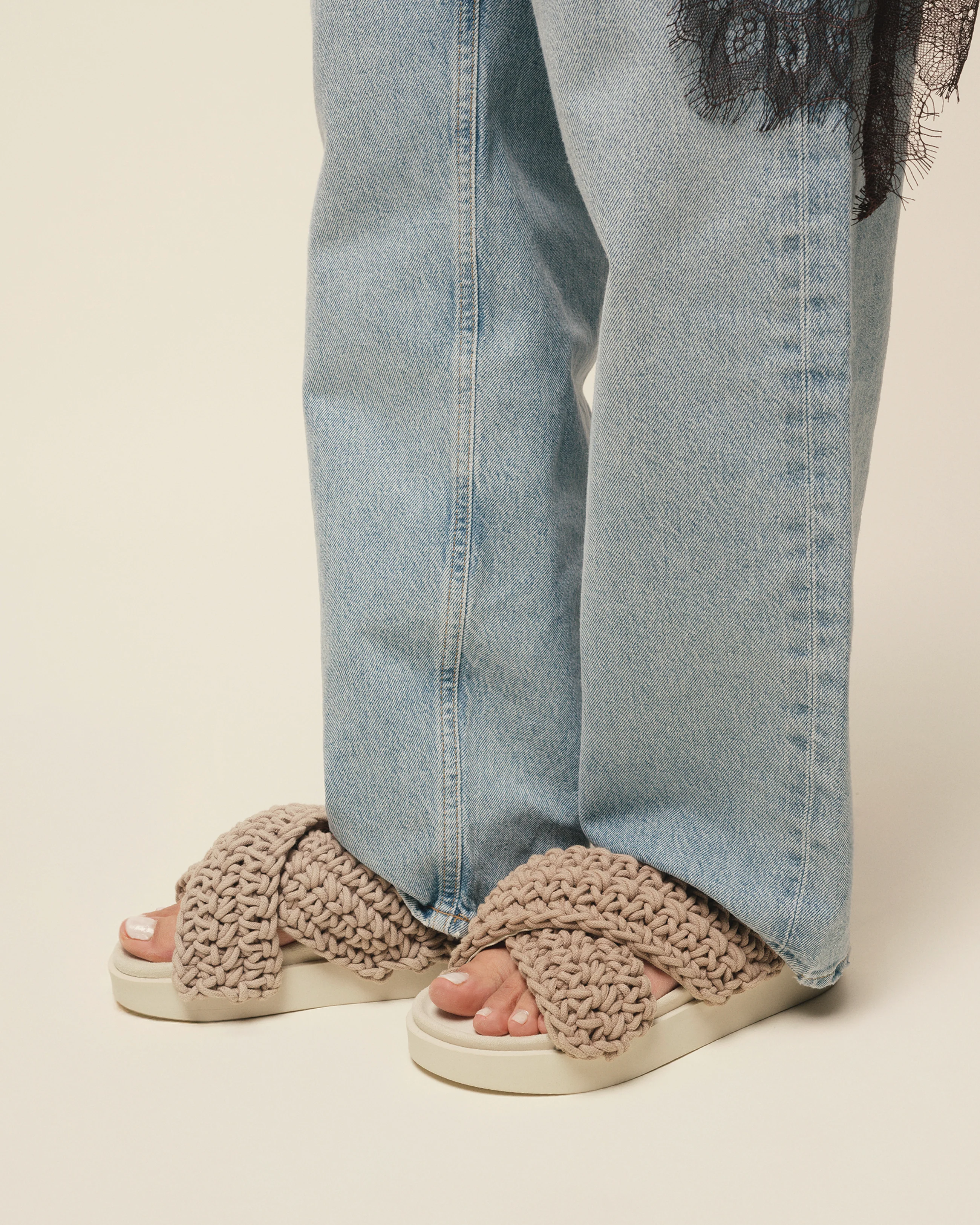 Woven - Image 11